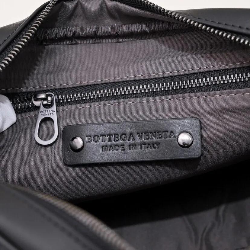 All categories 💚 Top version men’s bags 💚 BV 2024 new BV crossbody bag